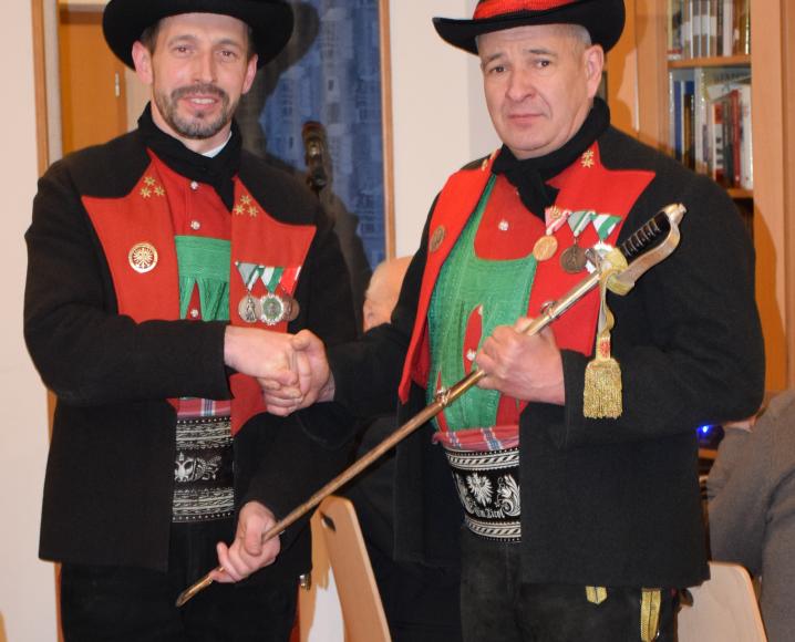 2026_Lana_JHV Neuwahlen Säbelübergabe(1)